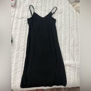 Black simple dress